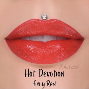 ⭐️ Hot Devotion Shiny Trap Jeffree Star